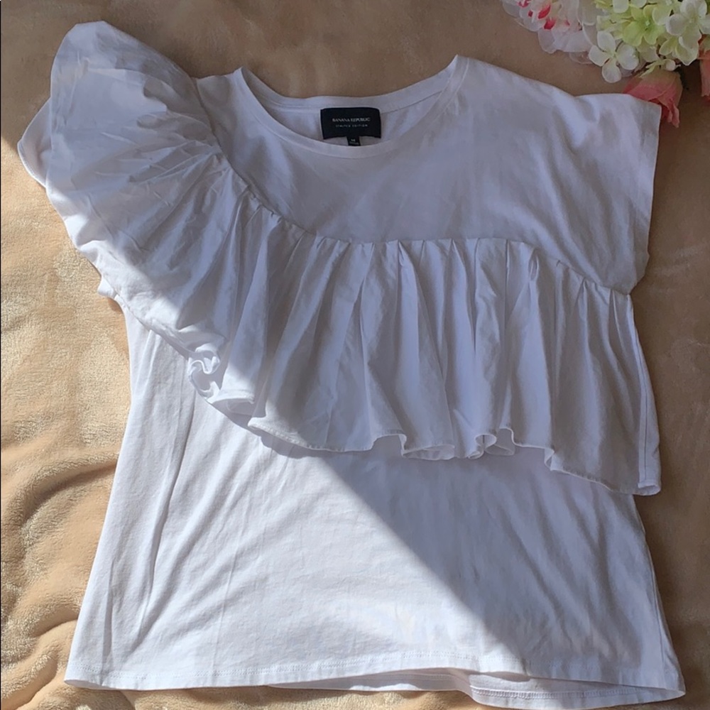 Banana republic ruffle top